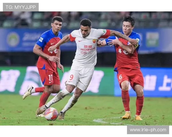 裁判重大误判引争议帕尔梅拉斯U20凭幽灵进球锁定胜局之战